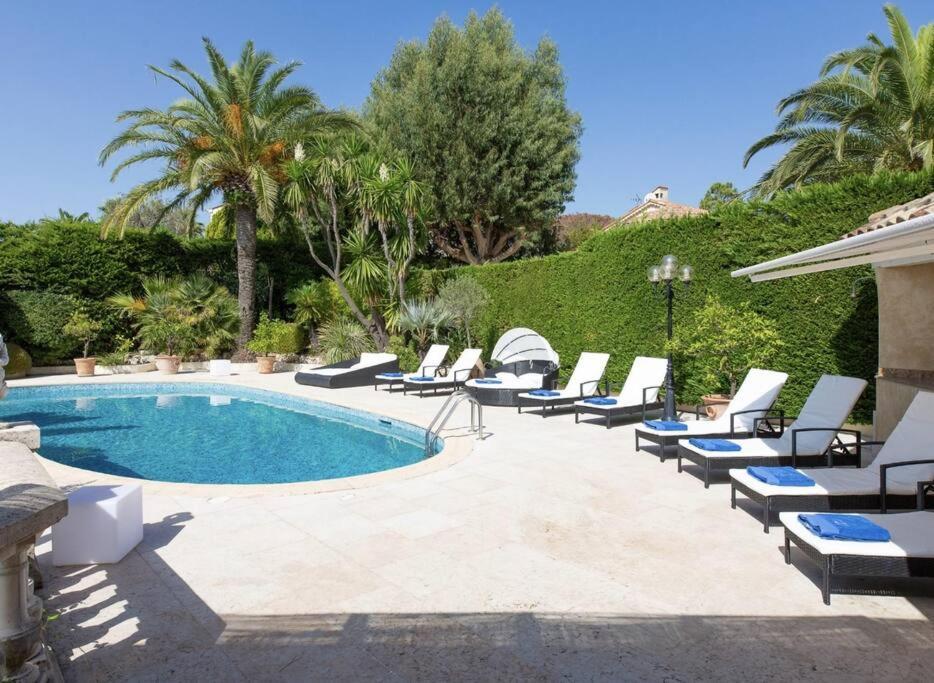 Le Castel Rose Super Cannes, Face Aux Iles De Lerins Валлорис Экстерьер фото